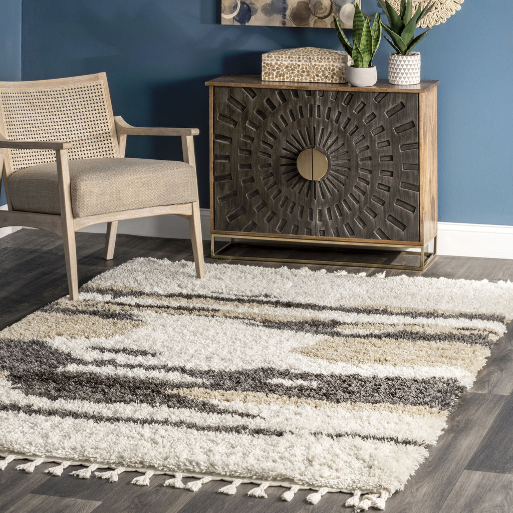 Elliot Abstract Cloud Shag with Tassel Rug