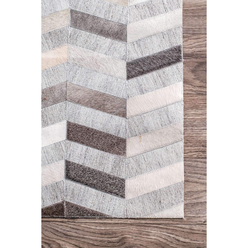 Handmade Cowhide Mitch Rug