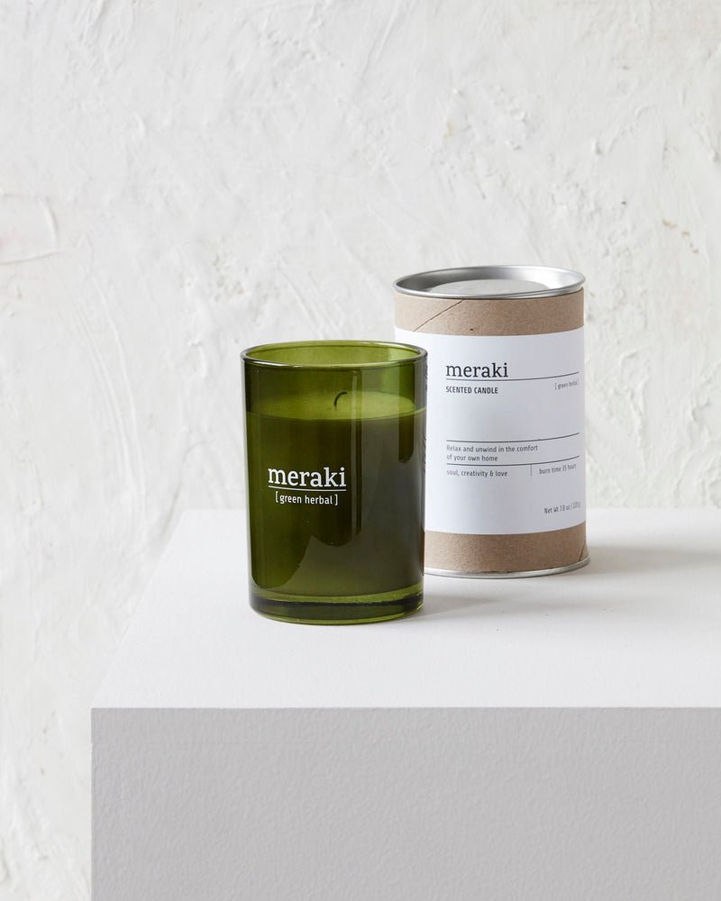 green herbal candle 2