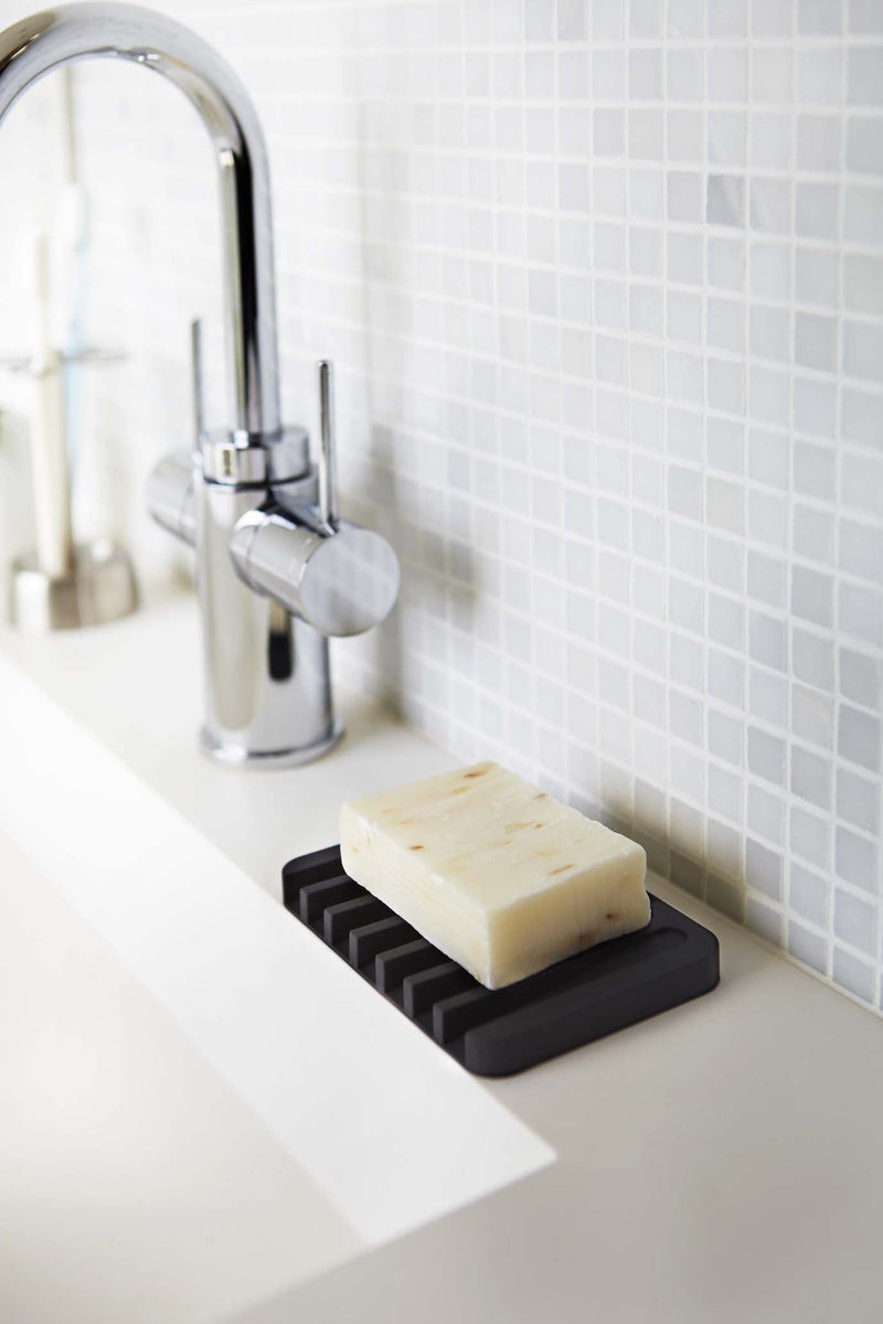 Flow Self Draining Soap Tray by Yamazaki