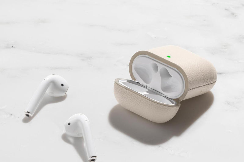 Courant AirPods Leather Case - Bone