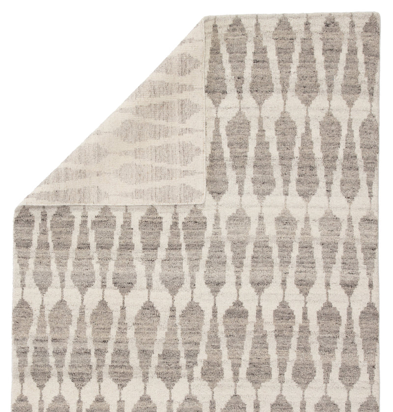 Sabot Hand-Knotted Geometric Ivory & Light Gray Area Rug