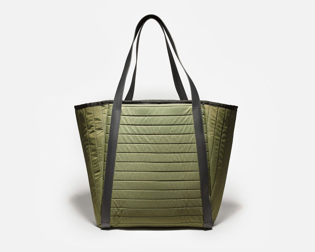 Arris Tote