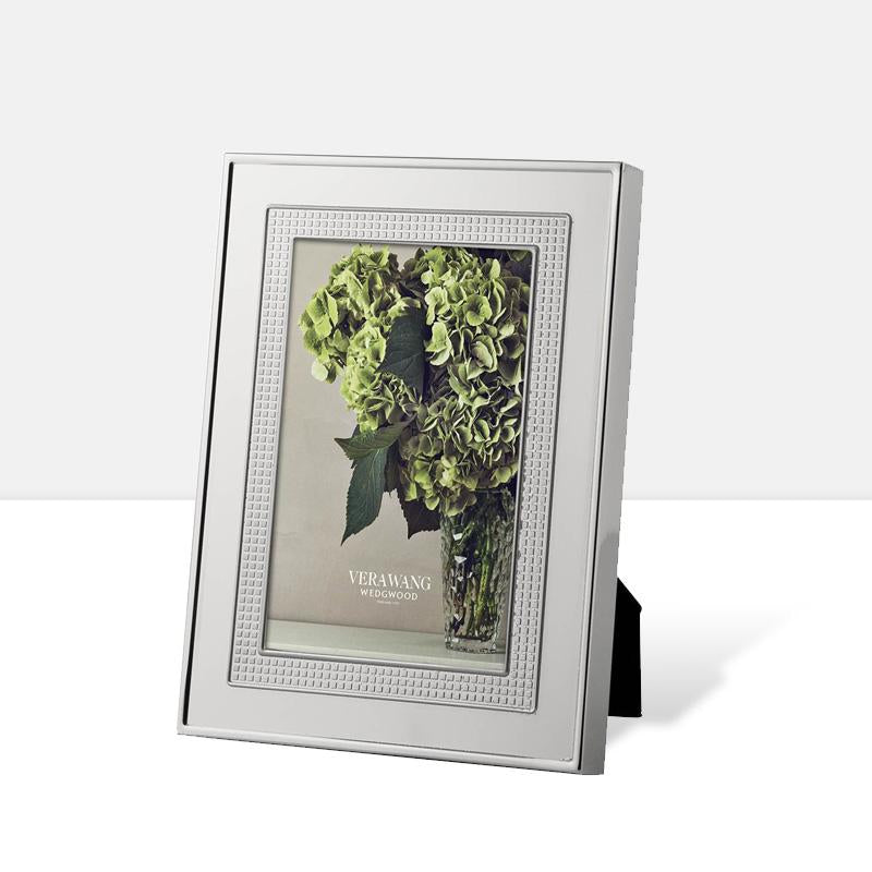 Blanc Sur Blanc Frame in Various Sizes