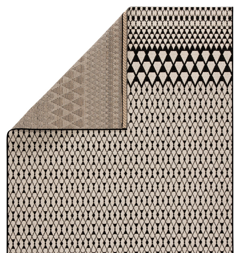 Traveller Indoor/ Outdoor Geometric Black & Ivory Area Rug