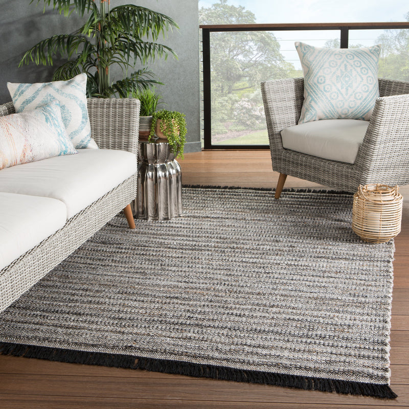 Torre Indoor/Outdoor Solid Black & Rust Rug