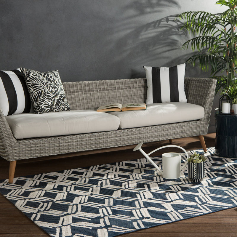 Caelum Indoor/Outdoor Trellis Navy & Cream Rug