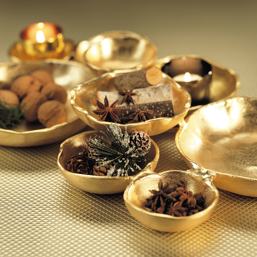 Cluster of Nine Round Serving Bowls in Gold