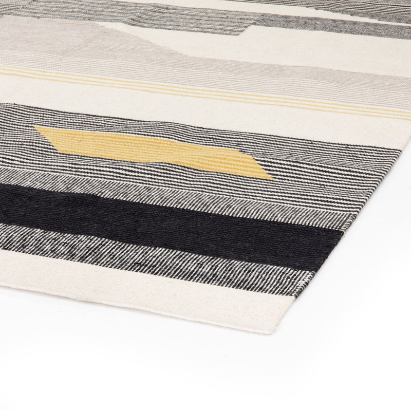 Zuni Graphic Print Rug