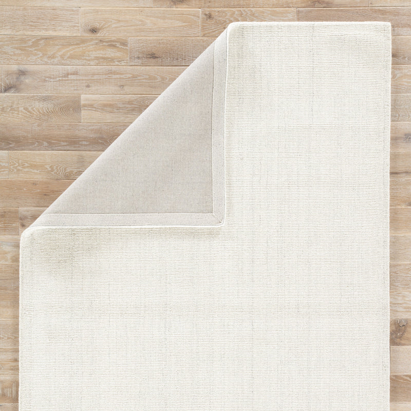 Kelle Solid Rug in Whitecap Gray & Bright White design by Jaipur