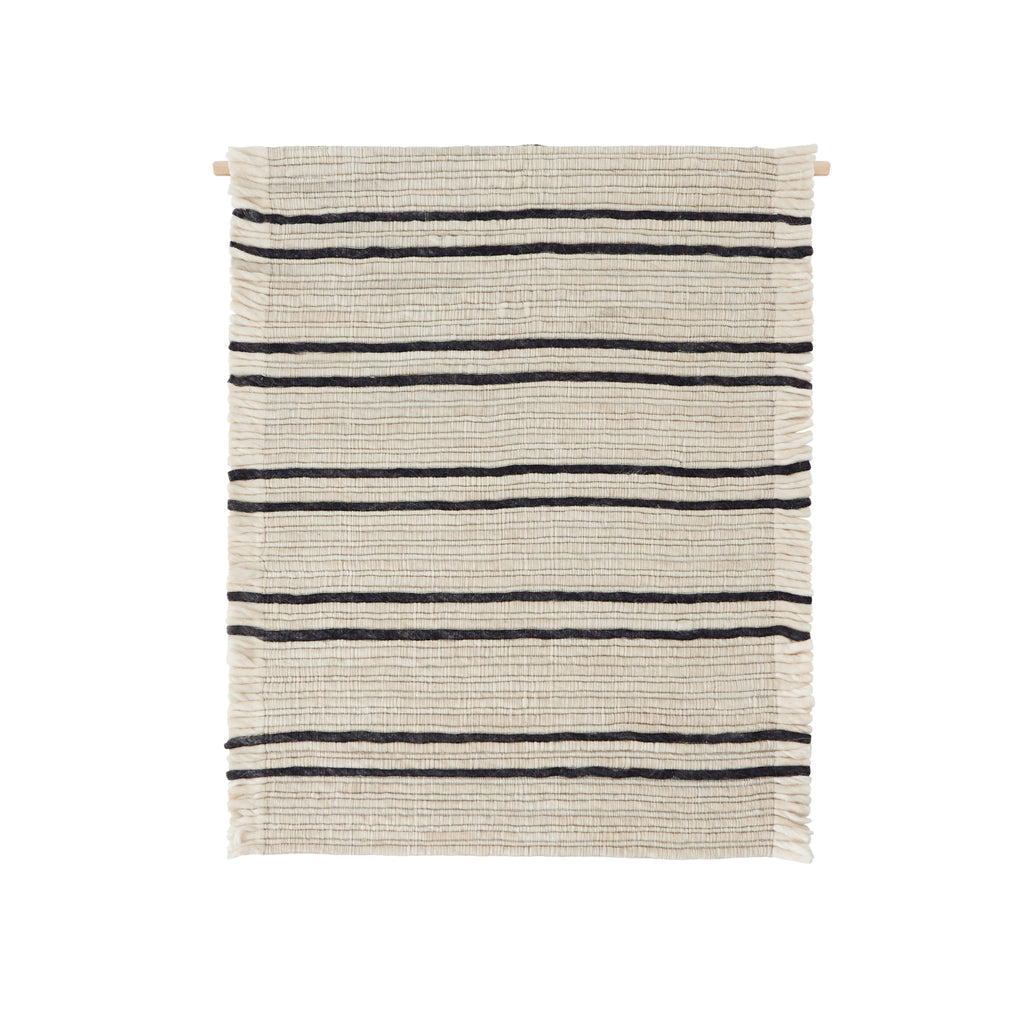 Putki Wall Rug in Offwhite / Black