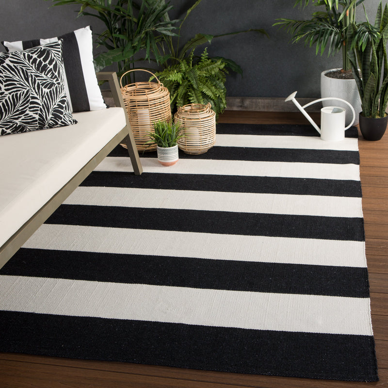 Remora Indoor/ Outdoor Stripe Black & Ivory Area Rug