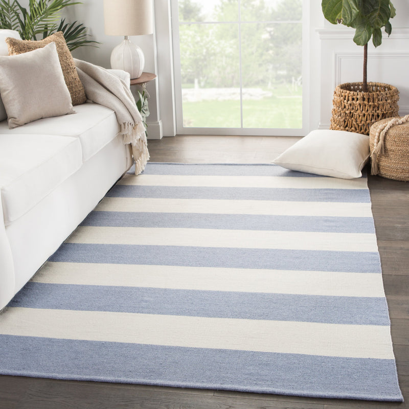 Remora Indoor/ Outdoor Stripe Blue & Ivory Area Rug