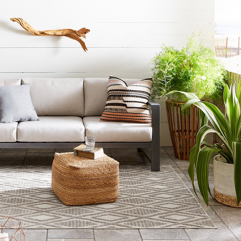 Meira Indoor/ Outdoor Trellis Gray & White Area Rug