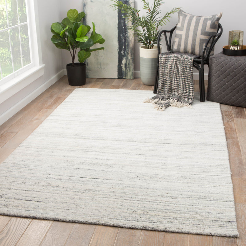 Vassa Handmade Solids & Heathers White & Gray Area Rug