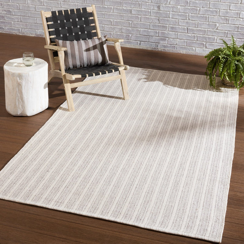 Morae Indoor/ Outdoor Elis Light Gray & Ivory Rug 5