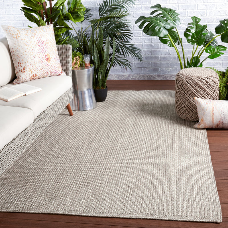 Dumont Indoor/Outdoor Solid Light Grey Rug