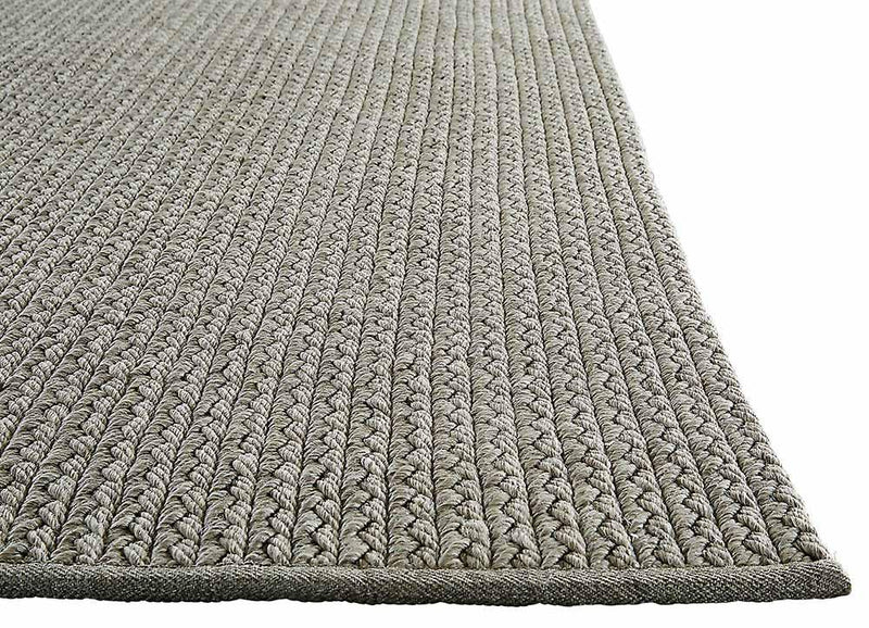 Iver Indoor/ Outdoor Solid Gray Area Rug