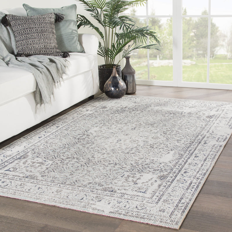 Langley Indoor/ Outdoor Medallion Gray & Blue Area Rug