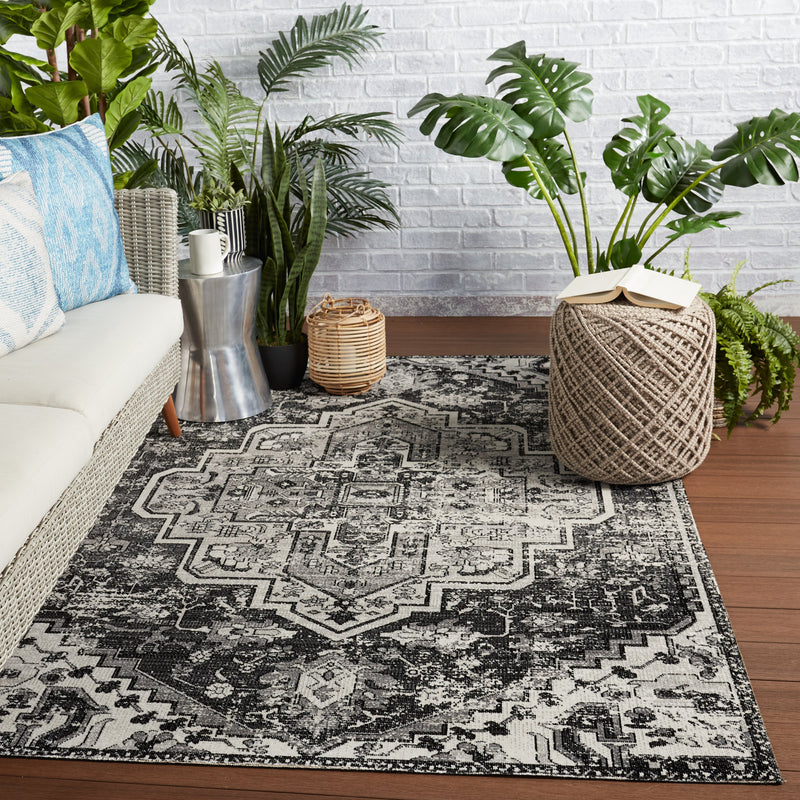 Ellery Indoor/Outdoor Medallion Black & Grey Rug