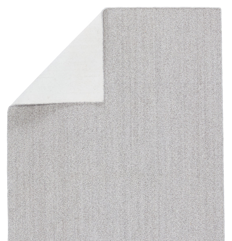 Maracay Indoor/Outdoor Solid Light Grey & White Rug