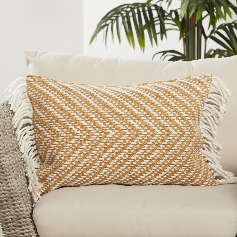 Settia Odessa Indoor/Outdoor Gold & Ivory Pillow 4