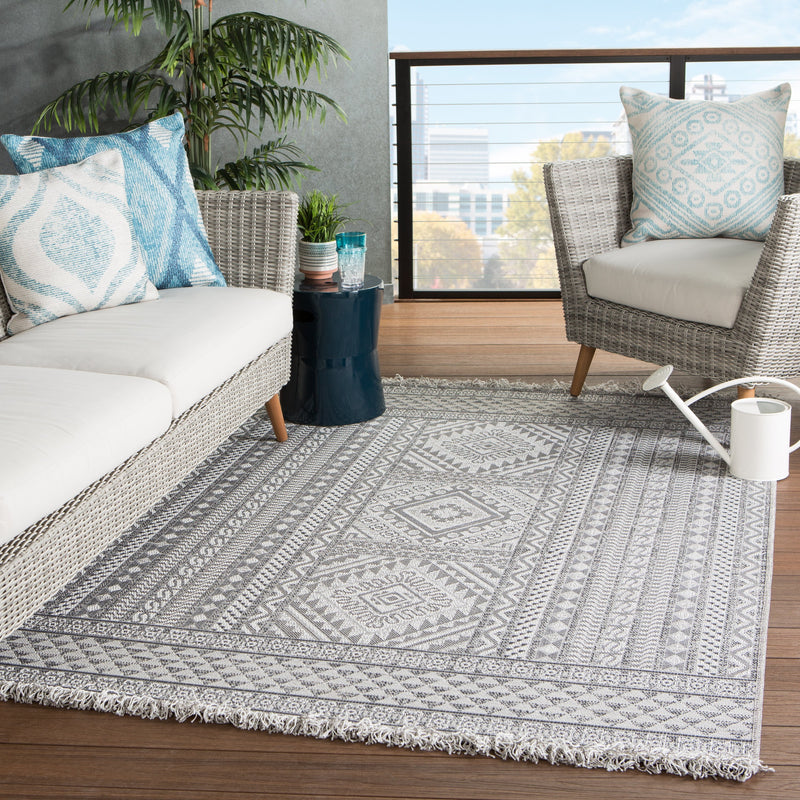 Inayah Indoor/Outdoor Tribal Gray & Light Gray Rug