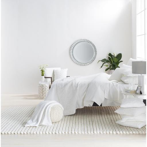 Lindon Bedding in White