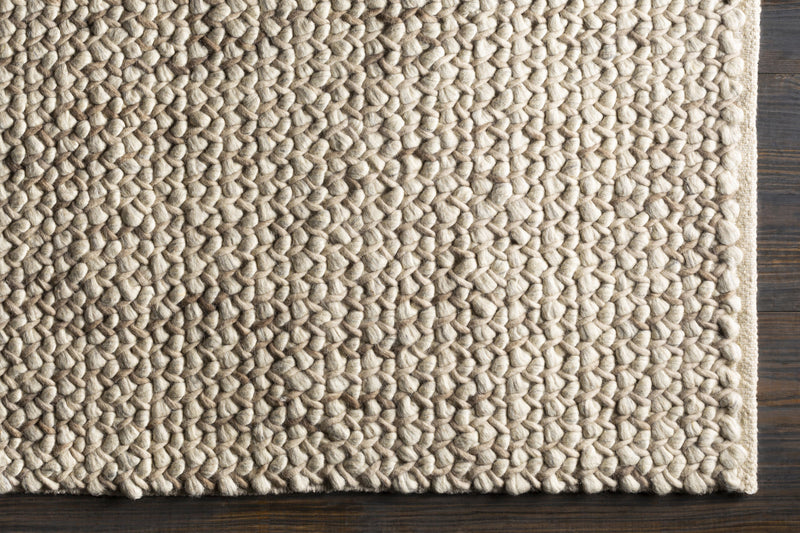 Avera rug in Taupe and Cream