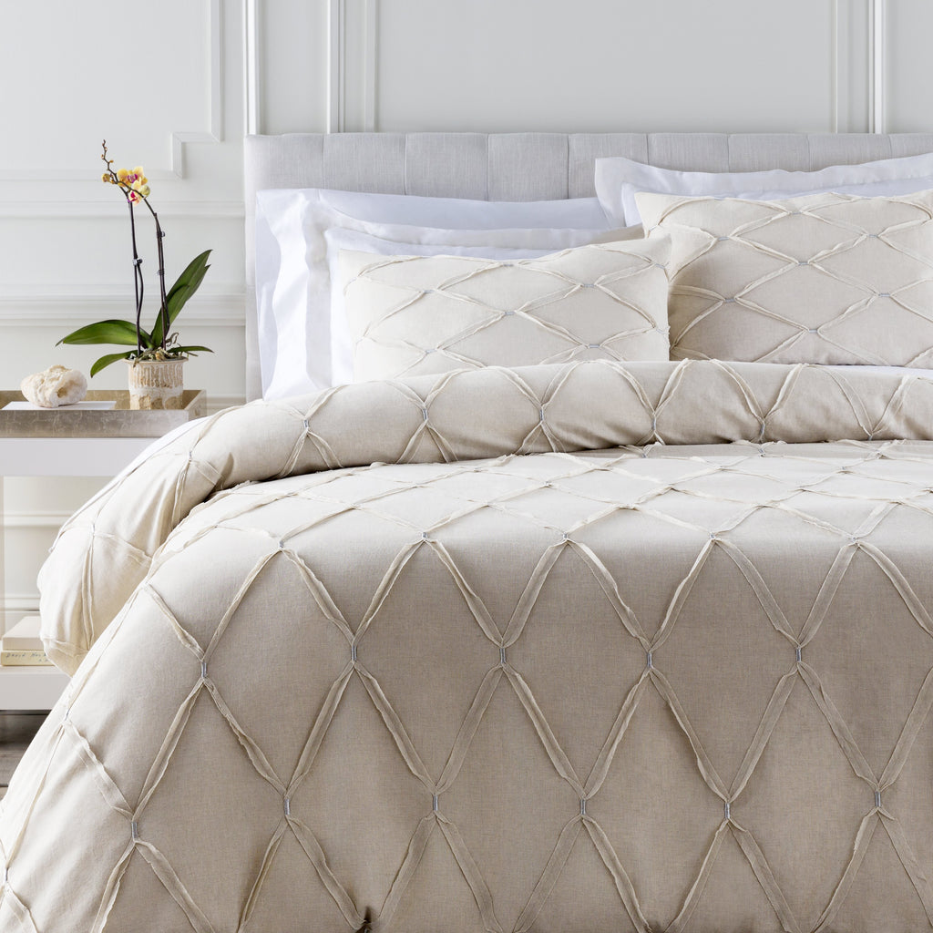 Aiken Bedding in Light Grey