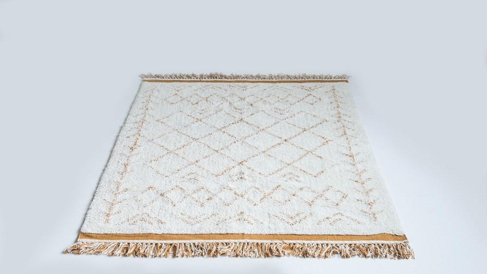 Natural & Mustard Tufted Rug