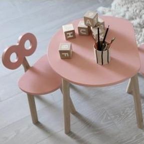 Double-O Chair in Pink