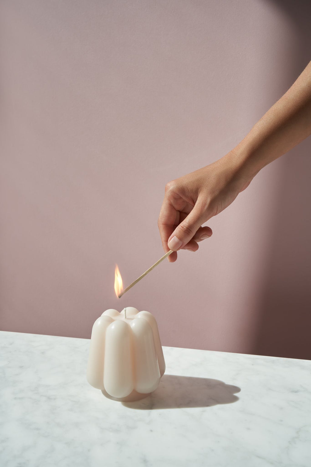 Templo Ivory Candle Sculpture