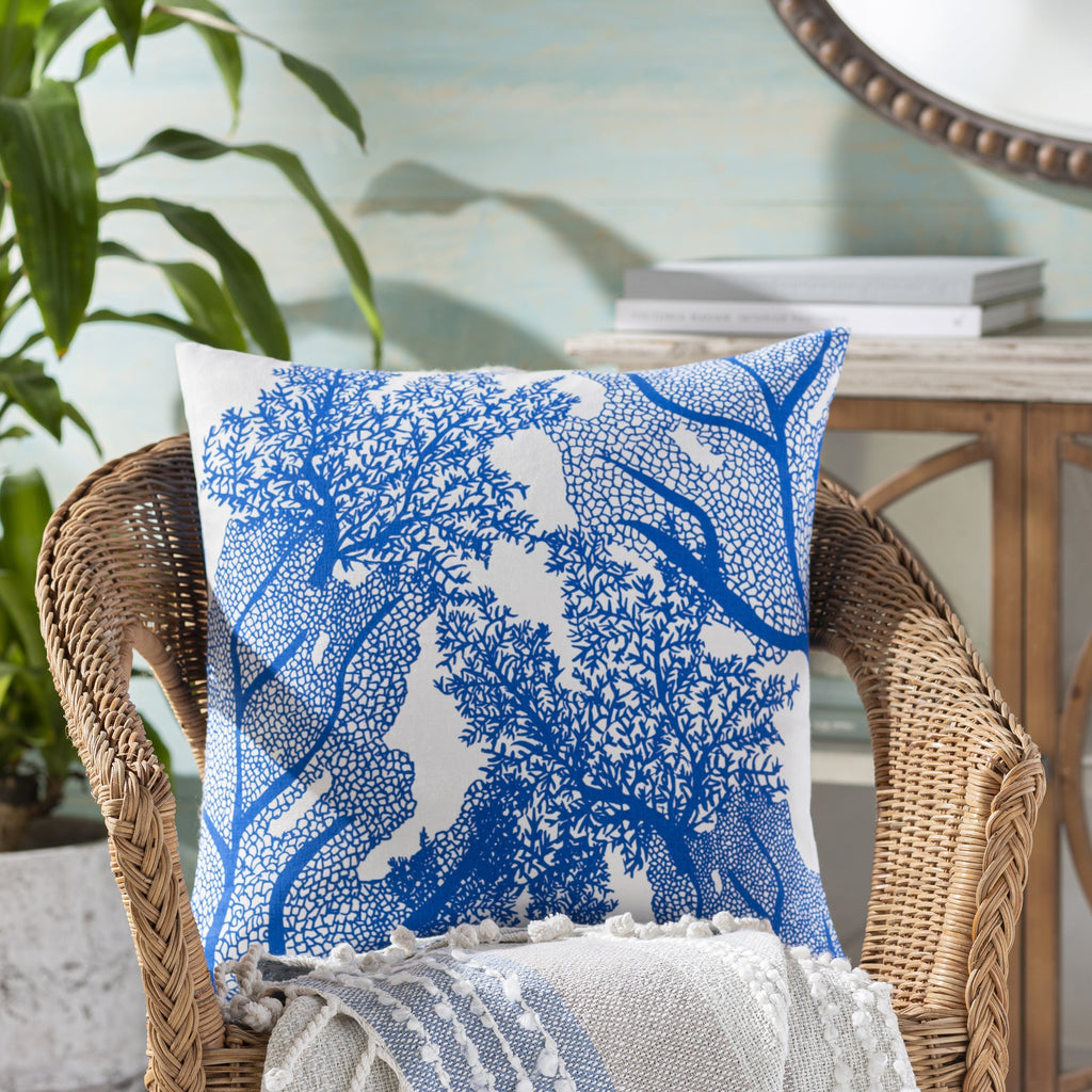 Sea Life SLF-004 Woven Pillow in Dark Blue & White