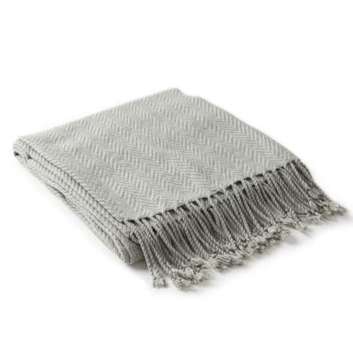 Turner Throw Blanket in Medium Gray Color